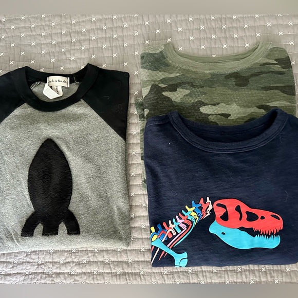 Boys long sleeve. Size 6. Great condition. - Picture 9 of 9